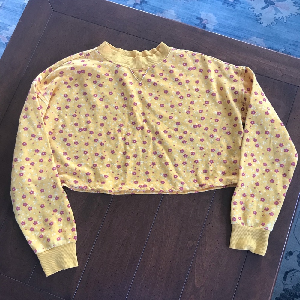 Colsie Yellow Floral Crew Neck Sweat Shirt extra‎ small midriff